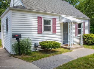 635 Vernon Ave, Lansing, MI 48910