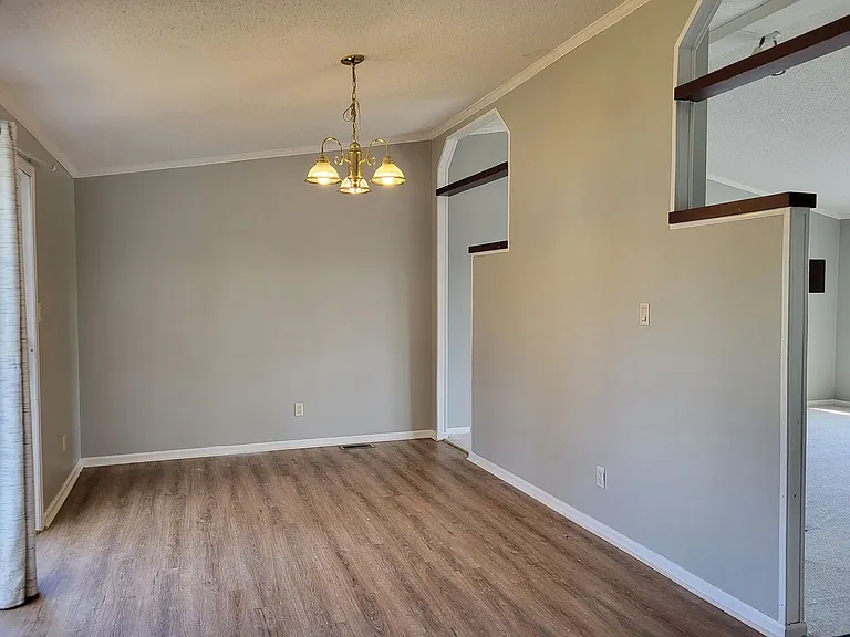 1050 Isenhour Ct — Photo 6