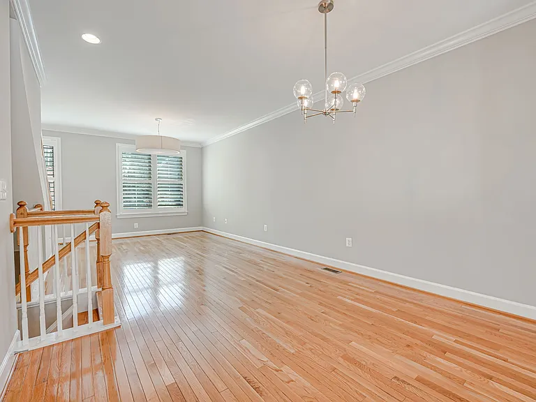 2608 S Kenmore Ct — Photo 13