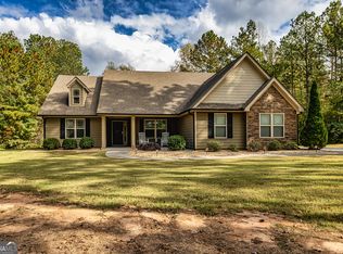 51 Backwater Cove Ct, Newnan, GA 30263