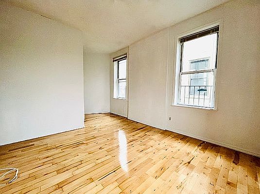 5th image of 98 Hamilton Pl #7E