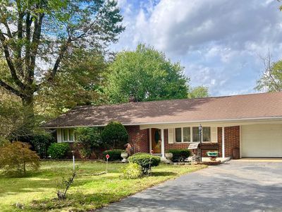 2923 Walton Rd, Plymouth Meeting, PA, 19462