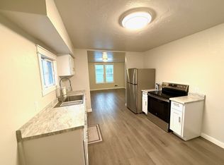 506 1st Ave #B, Eureka, MT 59917