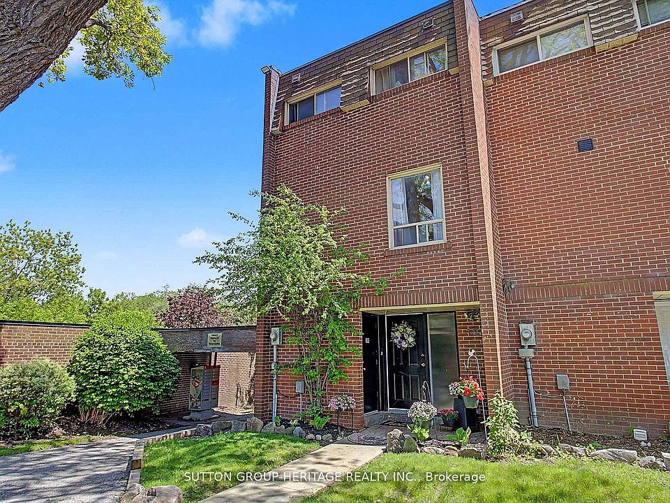 1st image of 124 Wales Ave