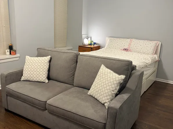 1230 N Greenview Ave APT 1R, Chicago, IL 60642