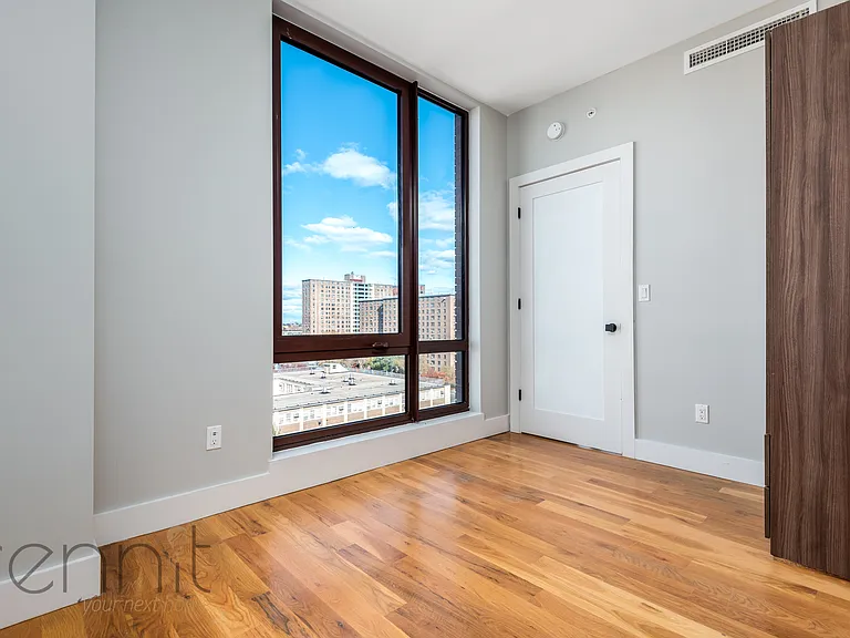 31 Debevoise St #9B — Photo 10