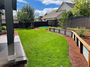 621 NW Hillcrest Dr, Dallas, OR 97338