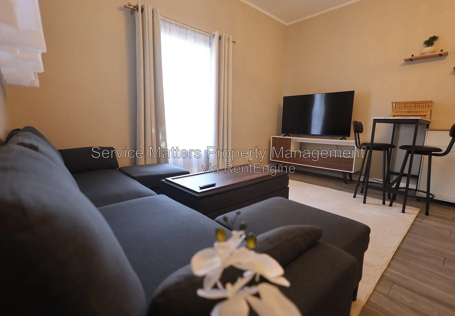 1 bed, 1.0 bath, 667 sqft, $1,200 — Photo 2