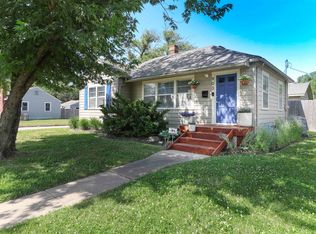 903 N Ridgewood Dr, Wichita, KS 67208