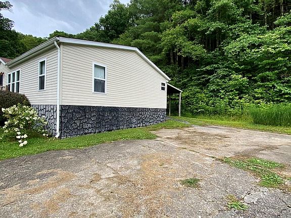 3rd image of 111 Athey Pl