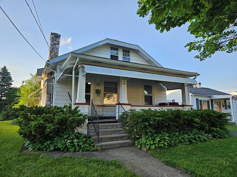 1st image of 210 Kingsbury Ave