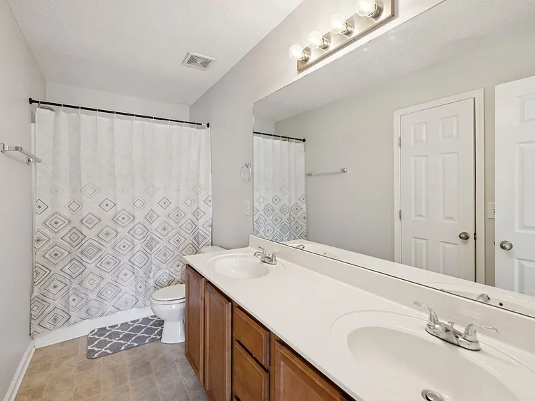 340 Stewarts Landing Cir — Photo 15