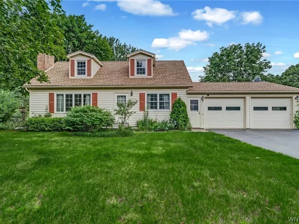 11754 Williston Rd, Marilla, NY 14102