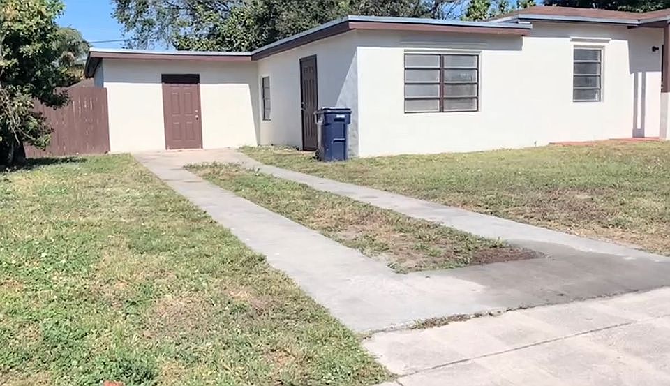 1st image of 775 Harem Ave