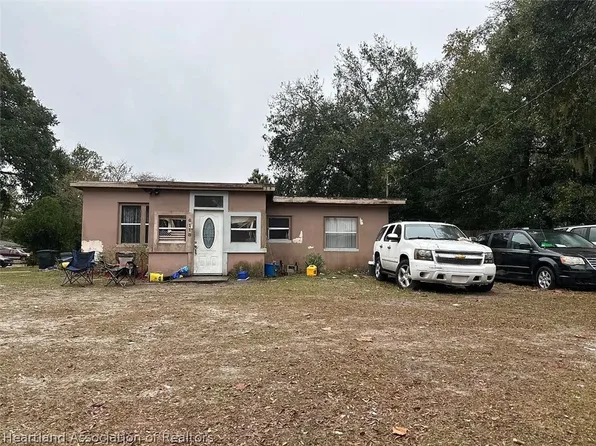 6118 N Mercer Cir, Jacksonville, FL 32217