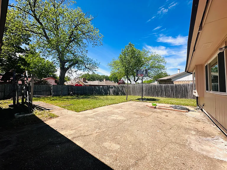3117 Kingswood Dr — Photo 38