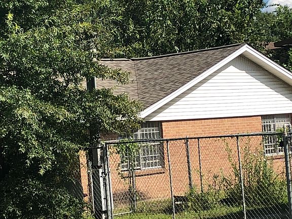 2nd image of 13926 Texarkana St