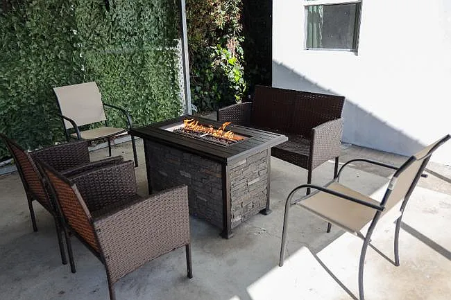 1415 Stearns Dr — Photo 31