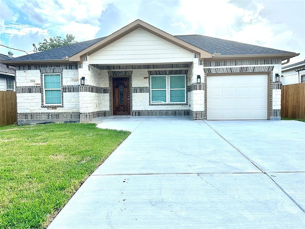1209 Elm St, Baytown, TX 77520 MLS 91742003 Zillow