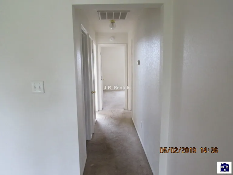 3909 Deputy Dr — Photo 39