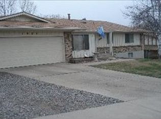 1954 S Van Gordon St, Lakewood, CO 80228