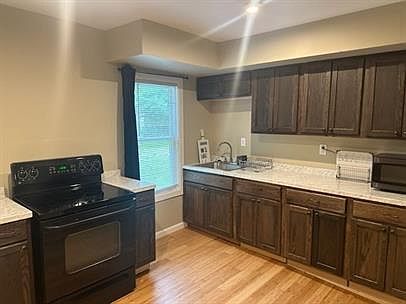 1st image of 357 Columbia St #4
