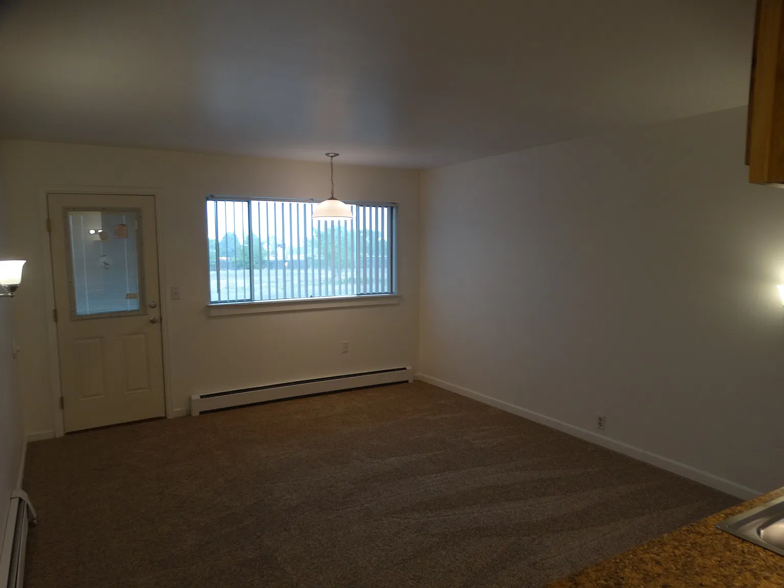 Studio, $925 — Photo 4