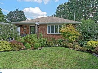 162 E 3rd Ave, Runnemede, NJ 08078