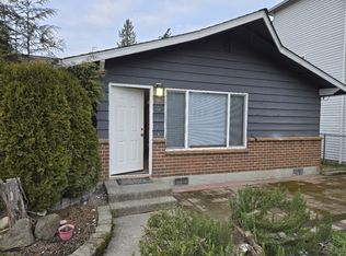530 N 103rd St, Seattle, WA 98133