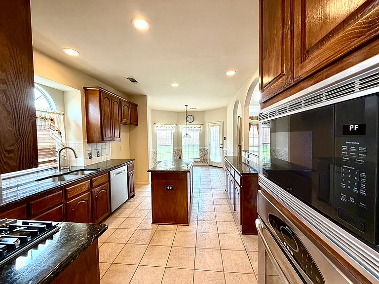 7204 Crane Dr — Photo 28