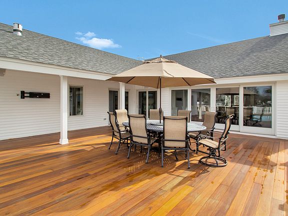 3rd image of 8 Saltmeadow Ln