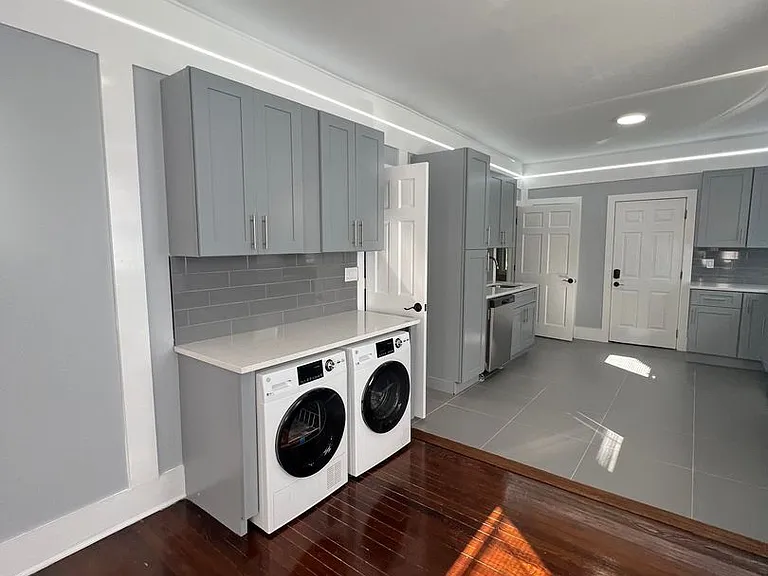 97 Sheffield Ave — Photo 15
