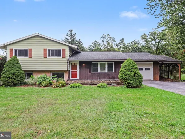 613 S Mountain Rd, Dillsburg, PA 17019
