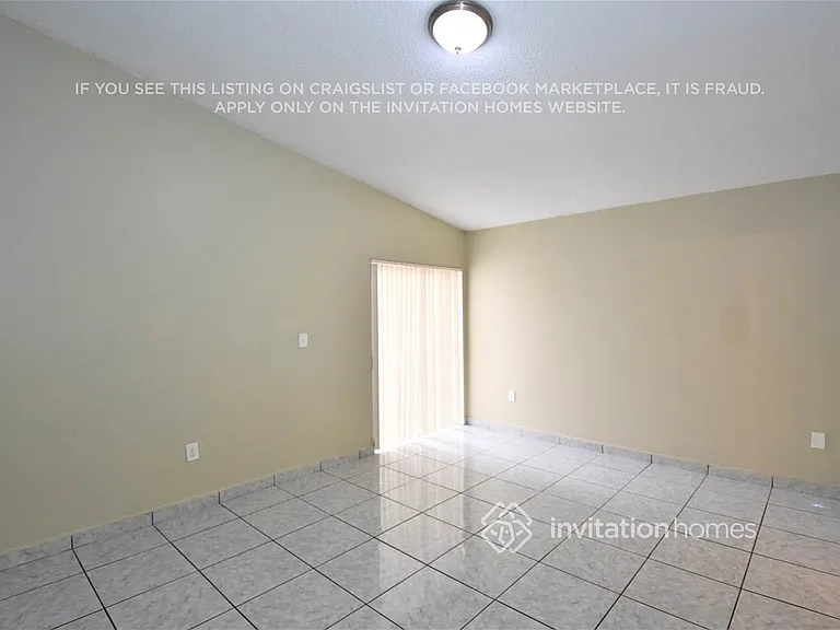 14936 SW 39th St — Photo 14
