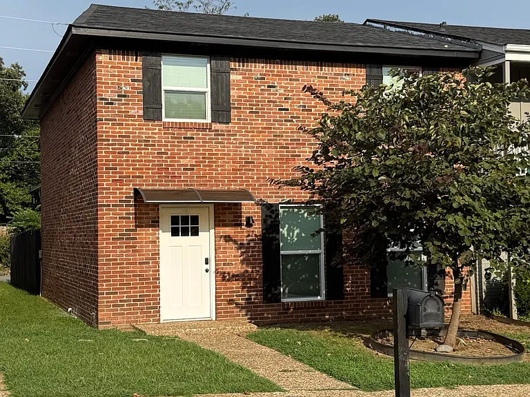 6 Pickering Dr — Photo 1