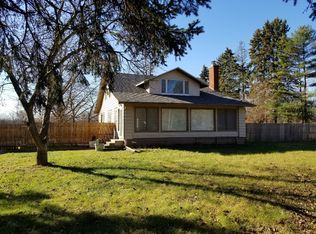 1434 E Hurd Rd, Monroe, MI 48162