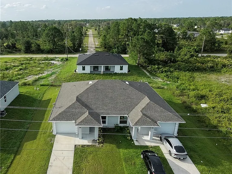 941 Jaguar Blvd — Photo 26