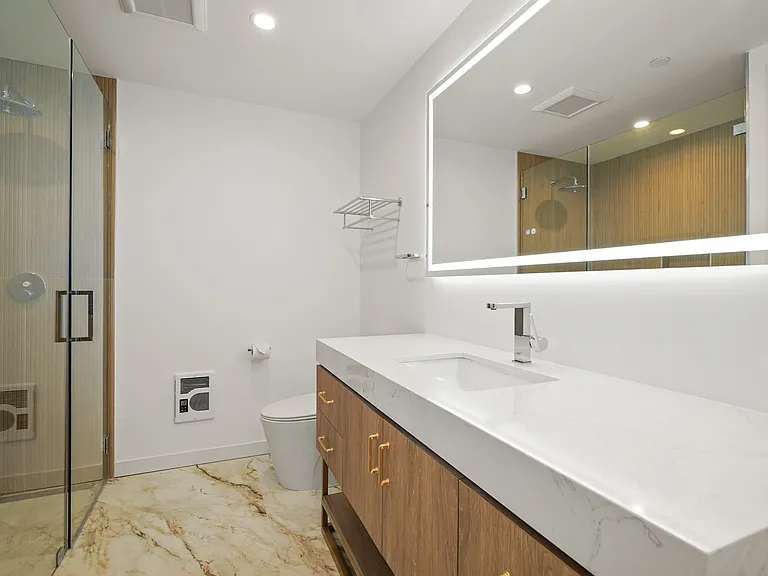 1188 King St #103 — Photo 23