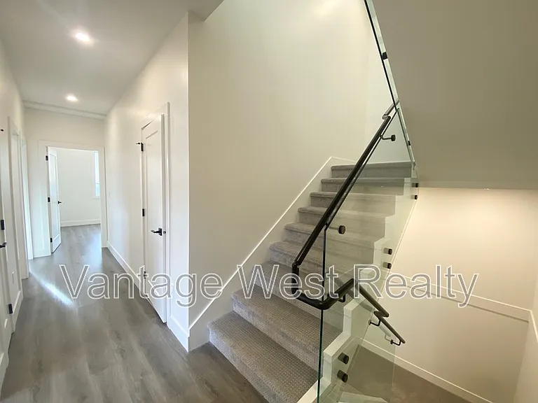 867 Morrison Ave #4 — Photo 18