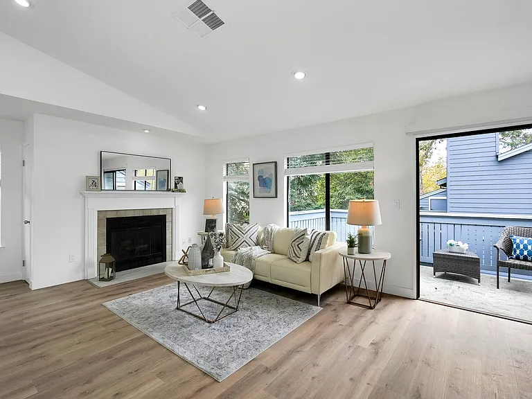 7126 Cross Creek Cir #D — Photo 24