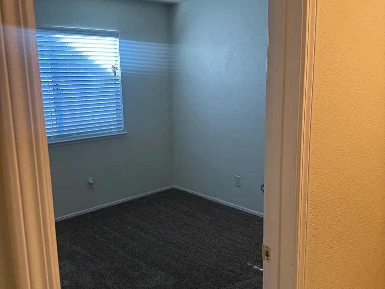 408 Kirbys Mill Dr — Photo 3