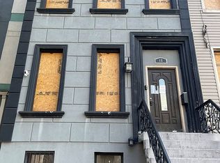 16 Goodwin Pl, Brooklyn, NY 11221