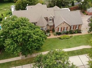 193 Greenbriar Estates Dr, Saint Louis, MO 63122