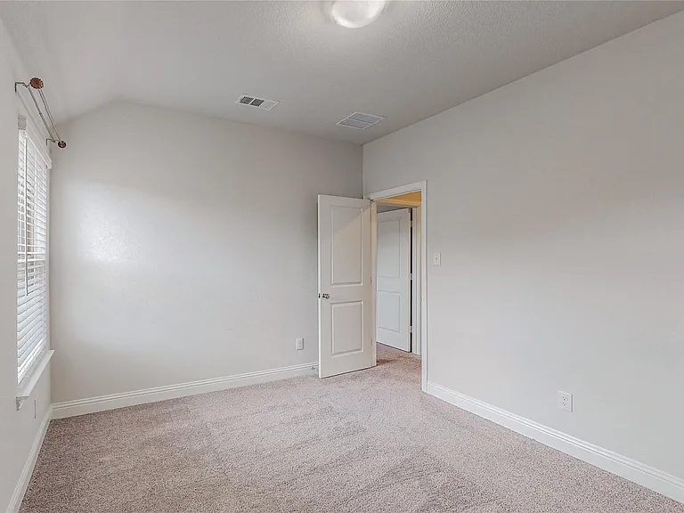 961 Waterview Dr — Photo 12