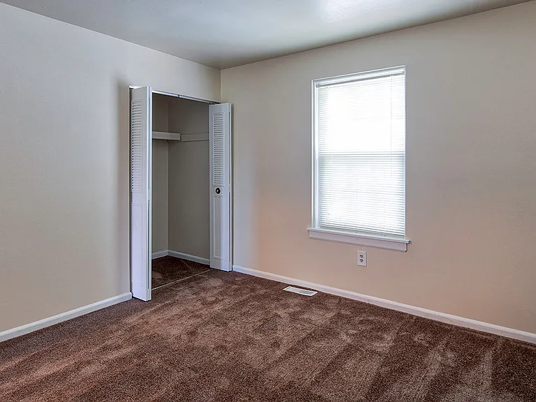 Saddlewood Apartments & Townhomes — Photo 18