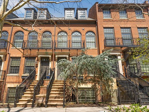 2nd image of 264 E Gay St #Townhouse 37