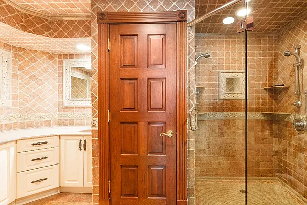 Sold by Real Direct | media 20