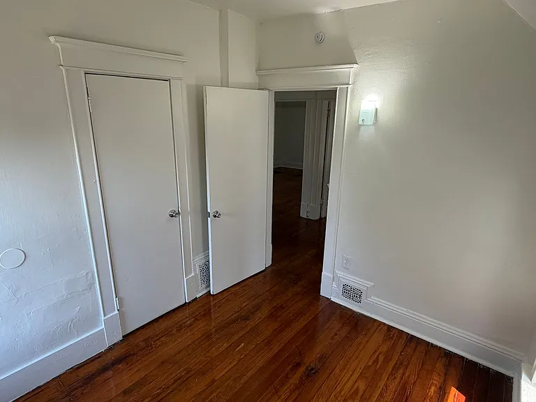 2523 Jones St — Photo 14