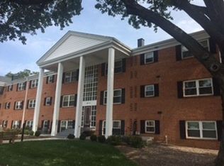 120-6 Washington St NE #B3, Leesburg, VA 20176