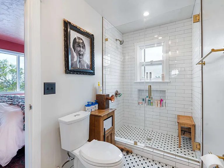 2615 Myrtle Ave — Photo 30